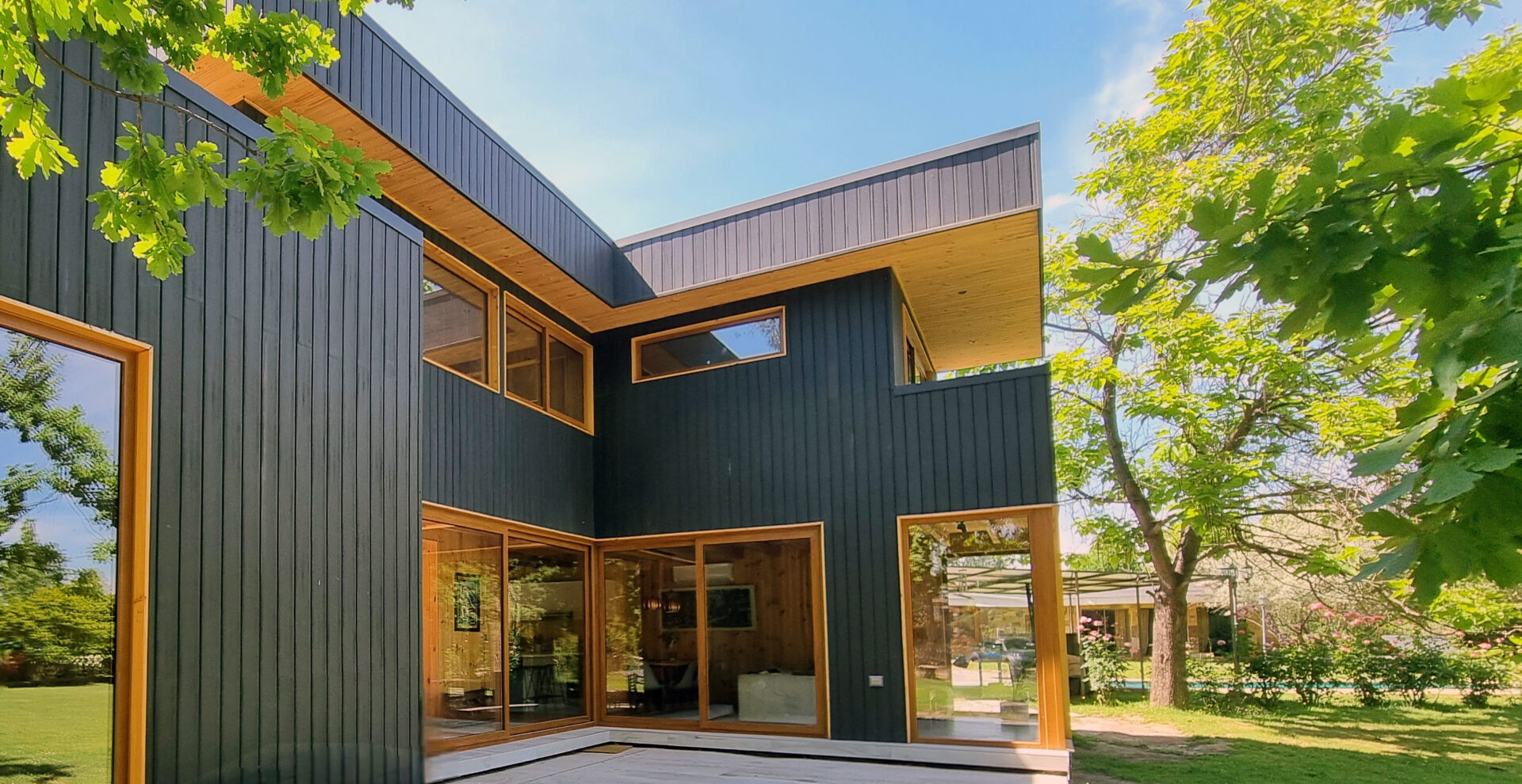 Casa CP Cliente Particular Construcción Habitacional Servicio Desarrollo Ubicación Pirque, Chile Año 2021-2022 Proyecto en desarrollo 100 m2 aprox. Etapa 1 Crecimiento orgánico