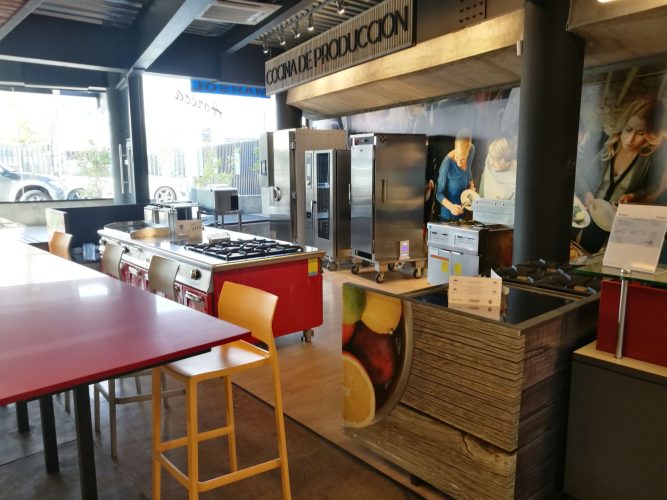 18a23-2becd8_dac2ddeef5744fe18321a88593ed211cmv2_d_3968_2976_s_4_2-667x500